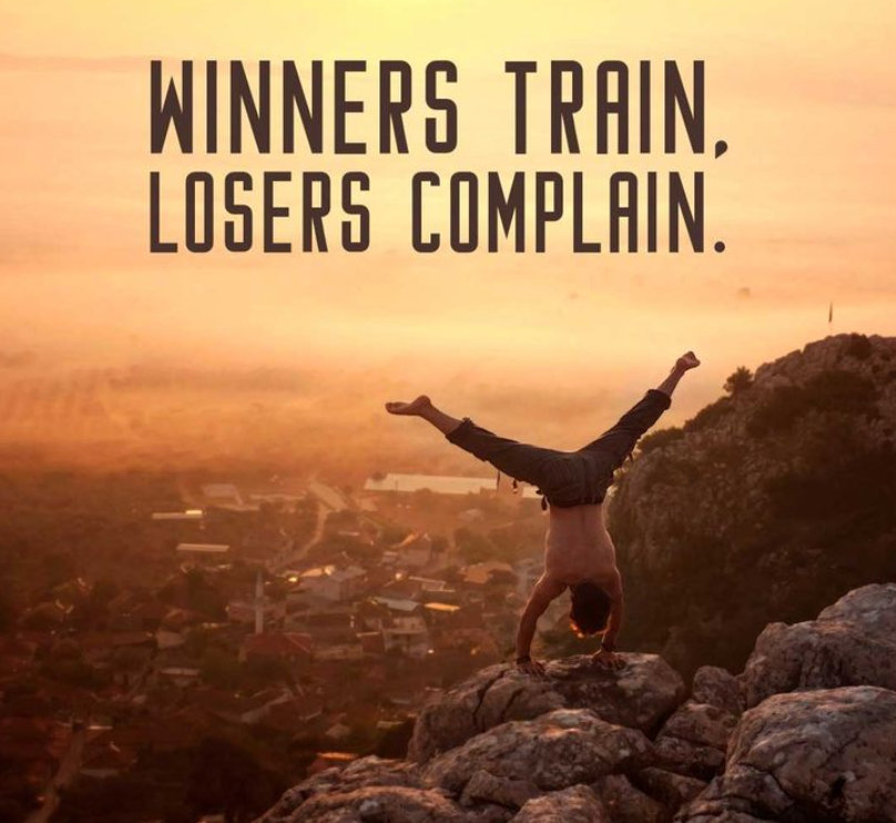 Arti Winners Train Losers Complain dalam Bahasa Indonesia