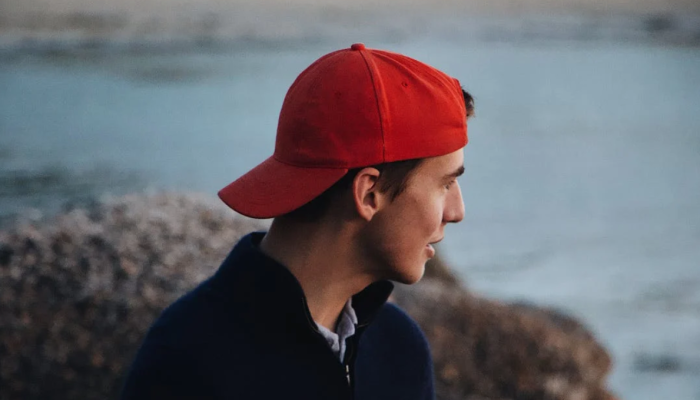 Siapa itu Topi Merah Content Creator? Bongkar Ijazah Jokowi