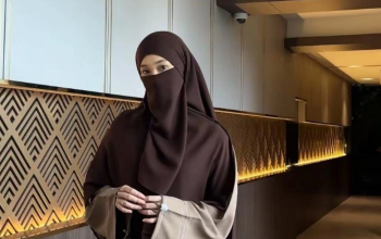 Tina Agustin (Tinandrose) Anak Siapa dan Orang Mana? INFO