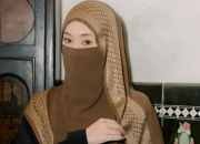 Wajah Tinandrose Sebelum Bercadar, Lihat Foto Aslinya!