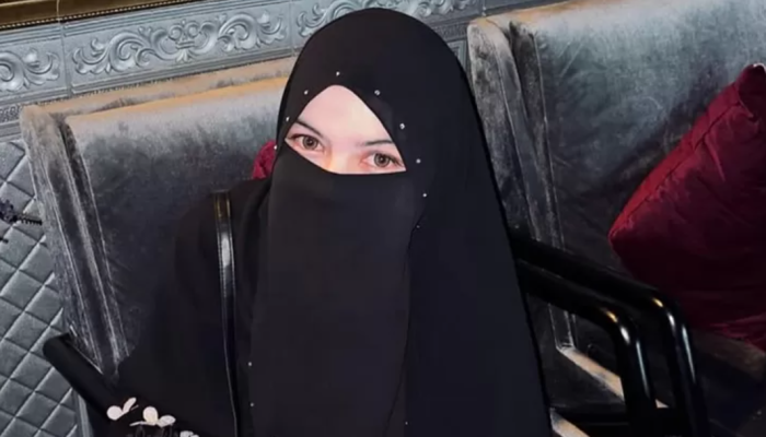 Bagaimana Wajah Wardatina Mawa Sebelum Bercadar? Lihat Asli