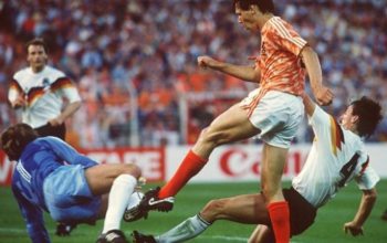 Siapa yang Mencetak Gol Kemenangan Terkenal Untuk Belanda di Final UEFA Euro 1988?