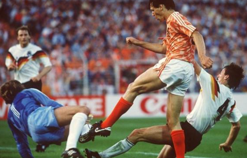 Siapa yang Mencetak Gol Kemenangan Terkenal Untuk Belanda di Final UEFA Euro 1988?