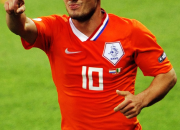 Tim Mana yang di Bobol Wesley Sneijder di UEFA EURO 2008