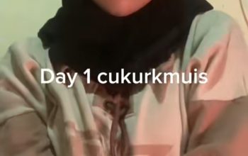 Cukur Kumis Viral